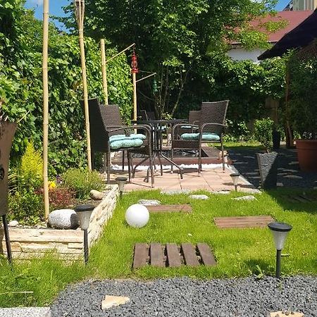 Joy Guesthouse Сиофок Екстериор снимка