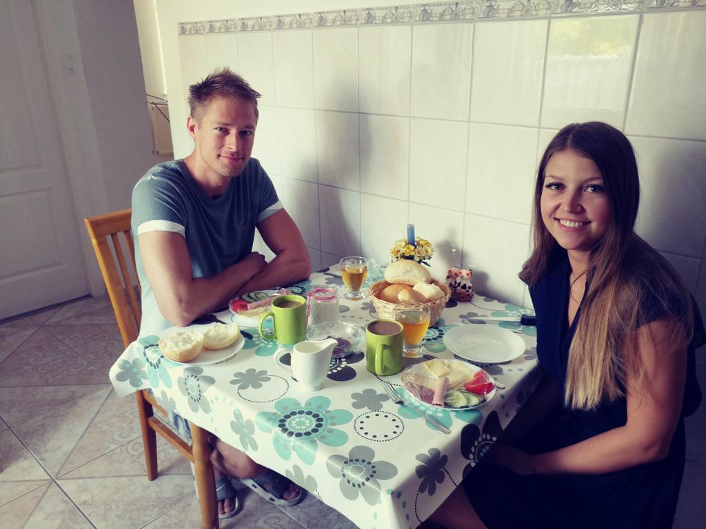 Joy Guesthouse Сиофок Екстериор снимка