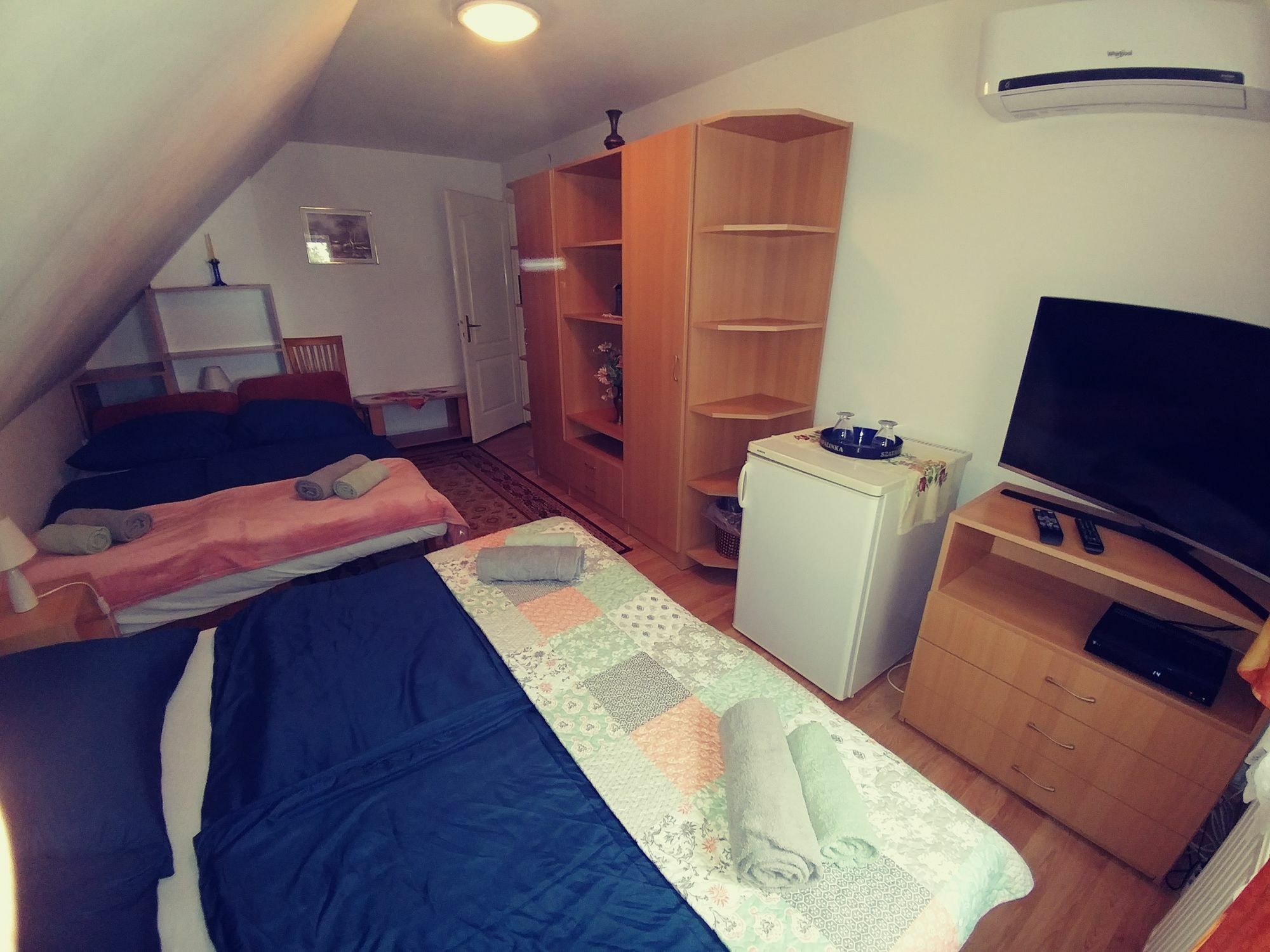 Joy Guesthouse Сиофок Екстериор снимка