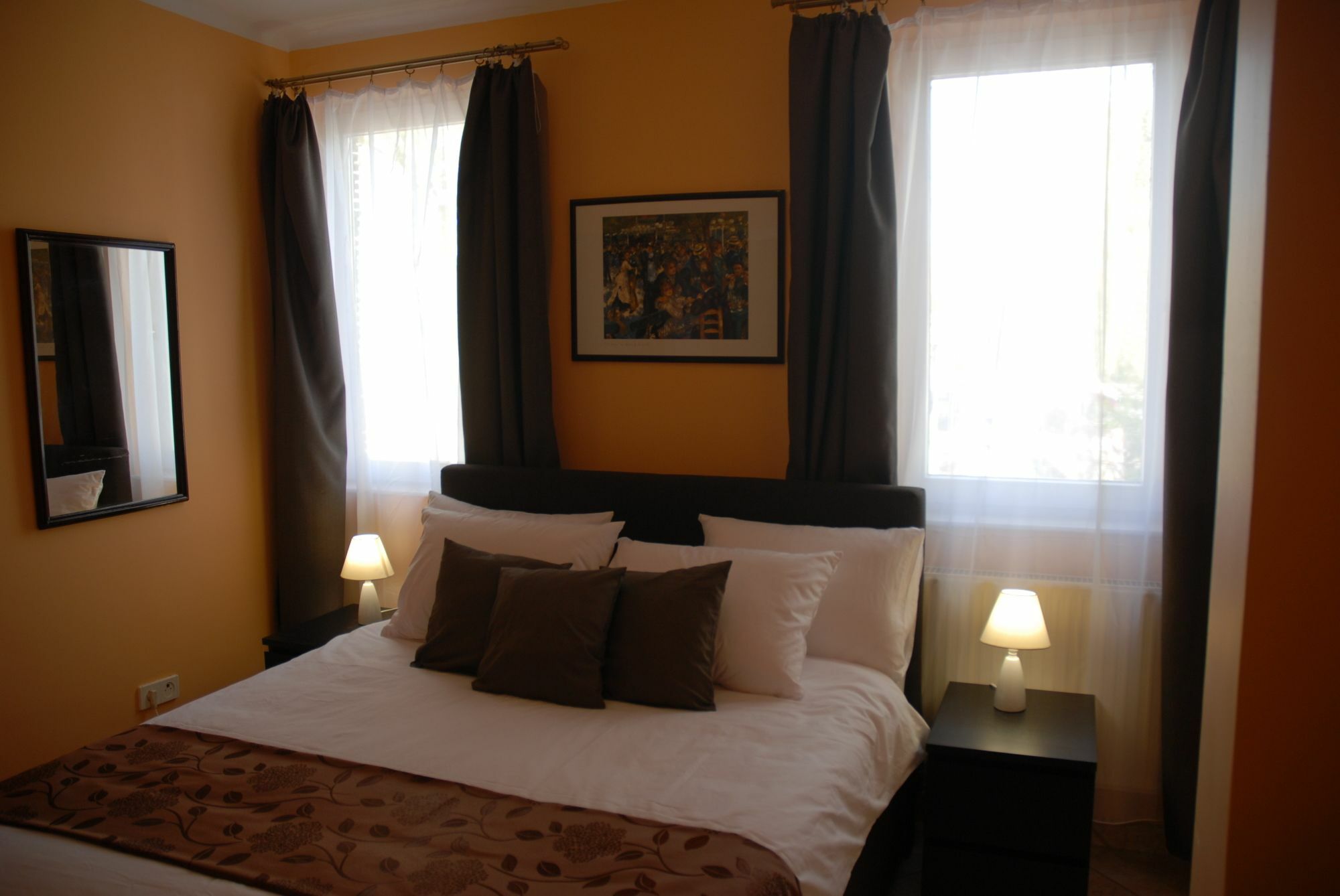 Joy Guesthouse Сиофок Екстериор снимка